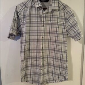 Under Armour Men's Casual Gray Plaid Shirt